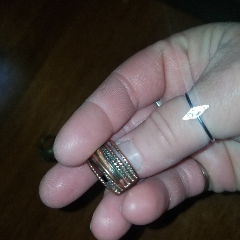 Jewelry - Picture 3 of 3